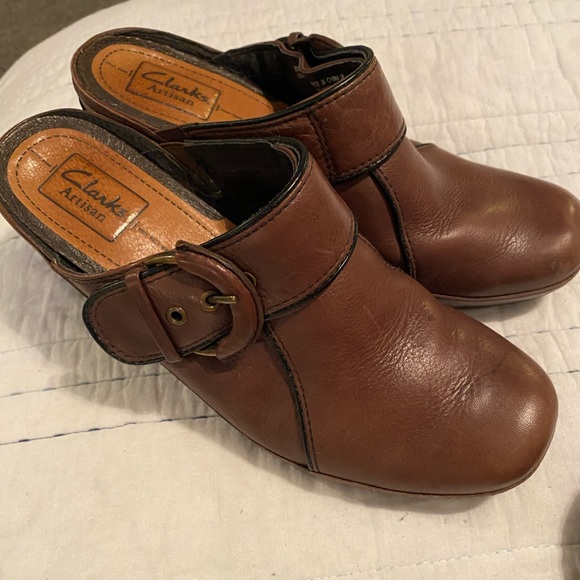 Clarks size 8M. So comfy! In great shape. - Picture 1 of 3